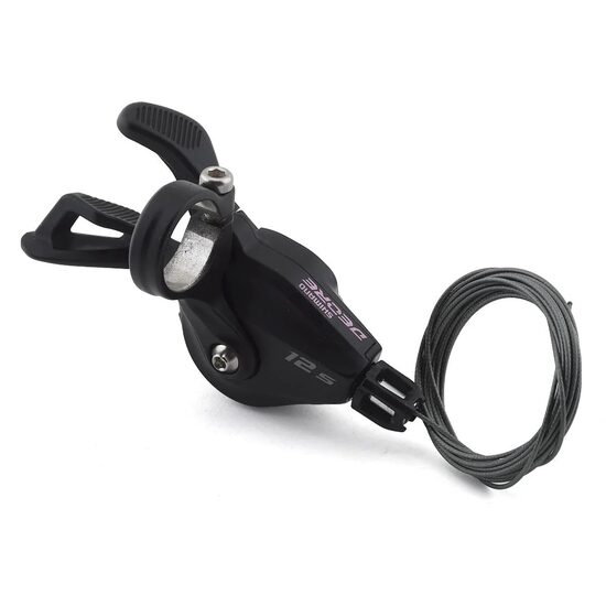 MANETA DE SCHIMBATOR SHIMANO DEORE SL-M6100-R, DREAPTA 12 VIT., CABLU 2050MM, CAMASA SP41 ETANSA NEAGRA 1880MM, 6MM CAPAT ETANS X 3, NOSE CAP X 1, FARA OGD, AMBALAT IND.